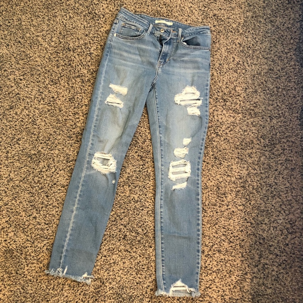 Levi’s 721 High Rise Skinny Jeans. Size 27